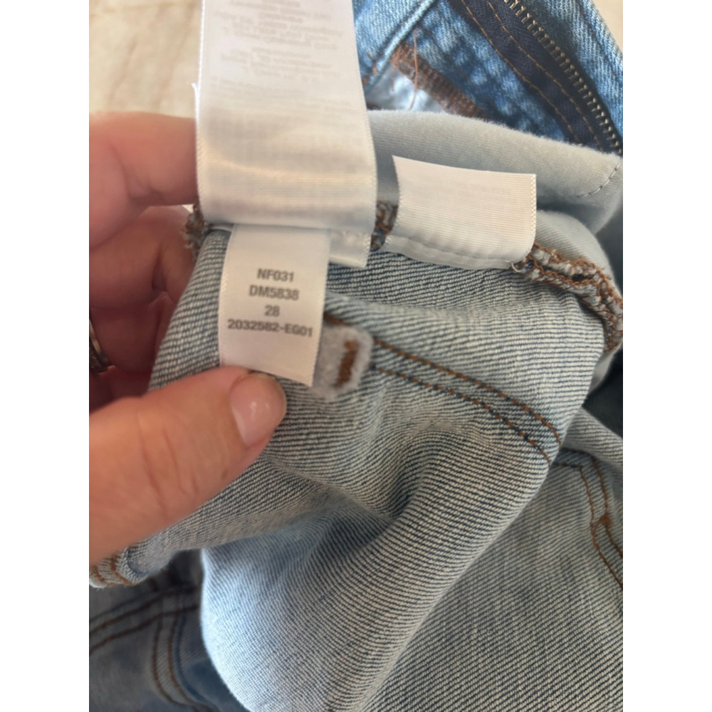 Women's Madewell Blue High-Rise Distressed Denim Shorts Size 28 - Picture 8 of 8